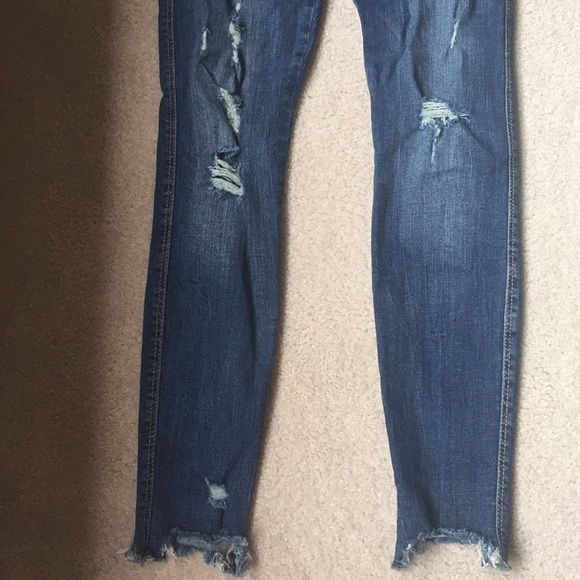 Zara destructed skinny jeans - Picture 2 of 3